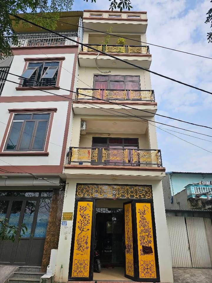 Nhà 4 tầng Liên Ninh, Thanh Trì 63.3m² giá 9 tỷ - Vị trí đắc địa, sẵn sàng giao dịch!