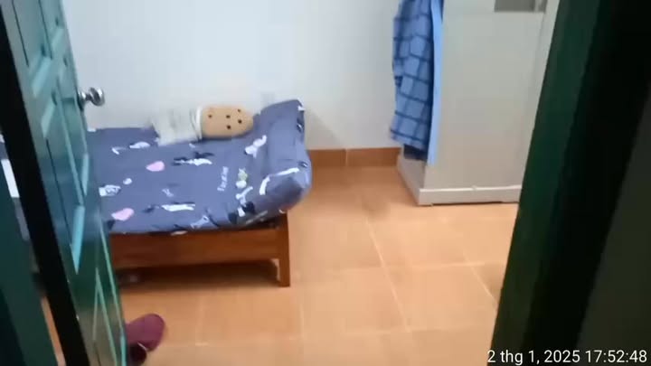 Phòng cho thuê tại ngõ 79 Dương Quảng Hàm, Cầu Giấy, 13.5m² - An ninh tuyệt đối, gần trường ĐH Thủ Đô!