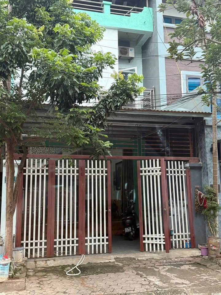 Nhà phố Tiểu khu 11, Phố Lưu Hữu Phước 110m² giá 2 tỷ - Bán gấp, chính chủ!