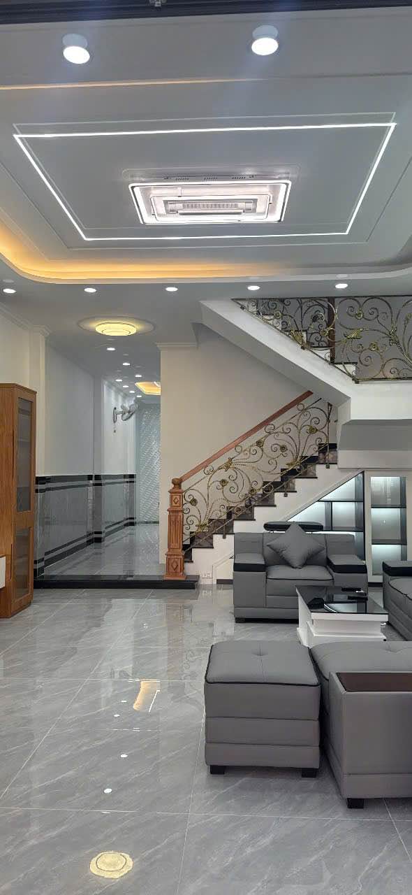 Nhà phố 439/25 Lê Văn Khương, Quận 12, 100m² giá 6.96 tỷ - Vị trí cực kỳ thuận lợi!