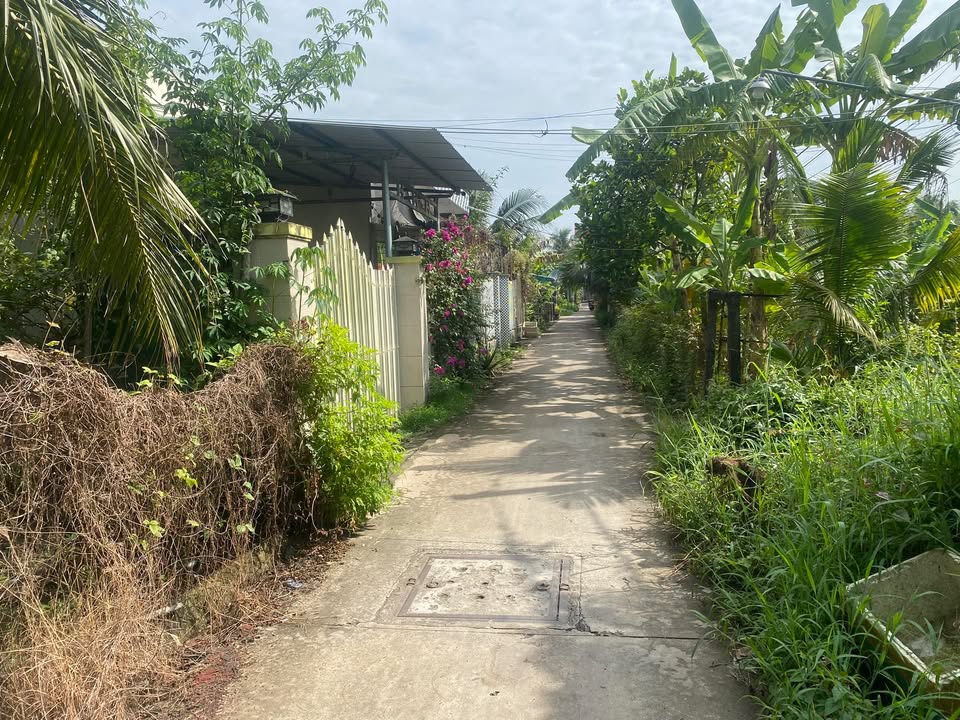 Nhà bán Gò Công 128m² giá 2.2 tỷ - Sổ hồng chính chủ, thương lượng ngay!