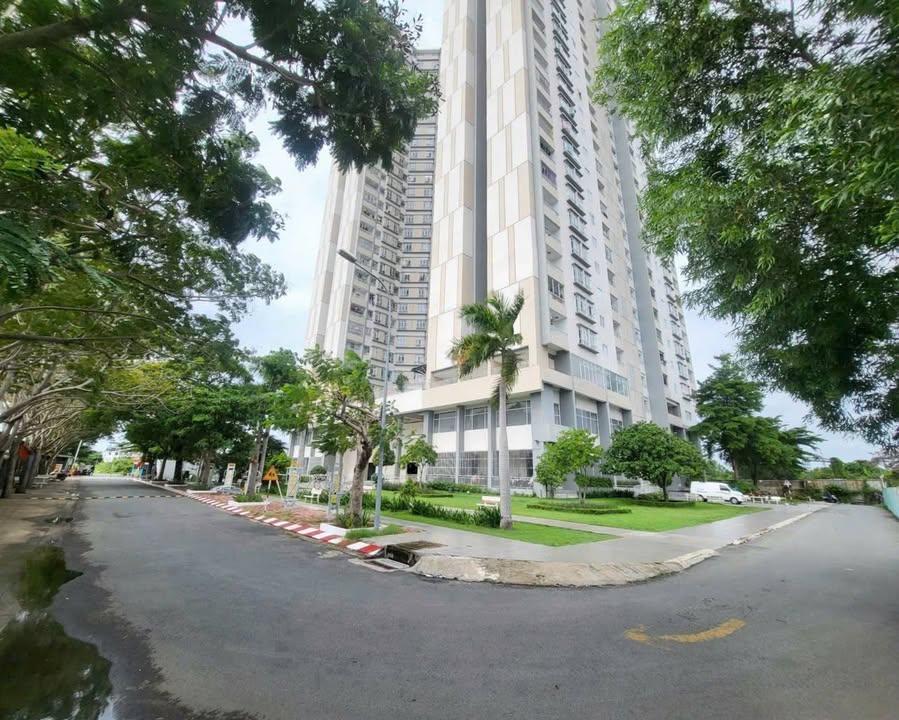 Căn hộ chung cư The Easter City 70m² giá 2,5 tỷ - Căn góc thương mại view thoáng