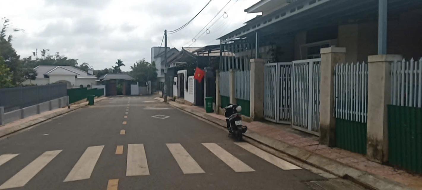 Nhà phố Buôn Ma Thuột 124.38m² giá 4.3 tỷ - Mặt tiền 2 đường lớn, đầy đủ công năng!