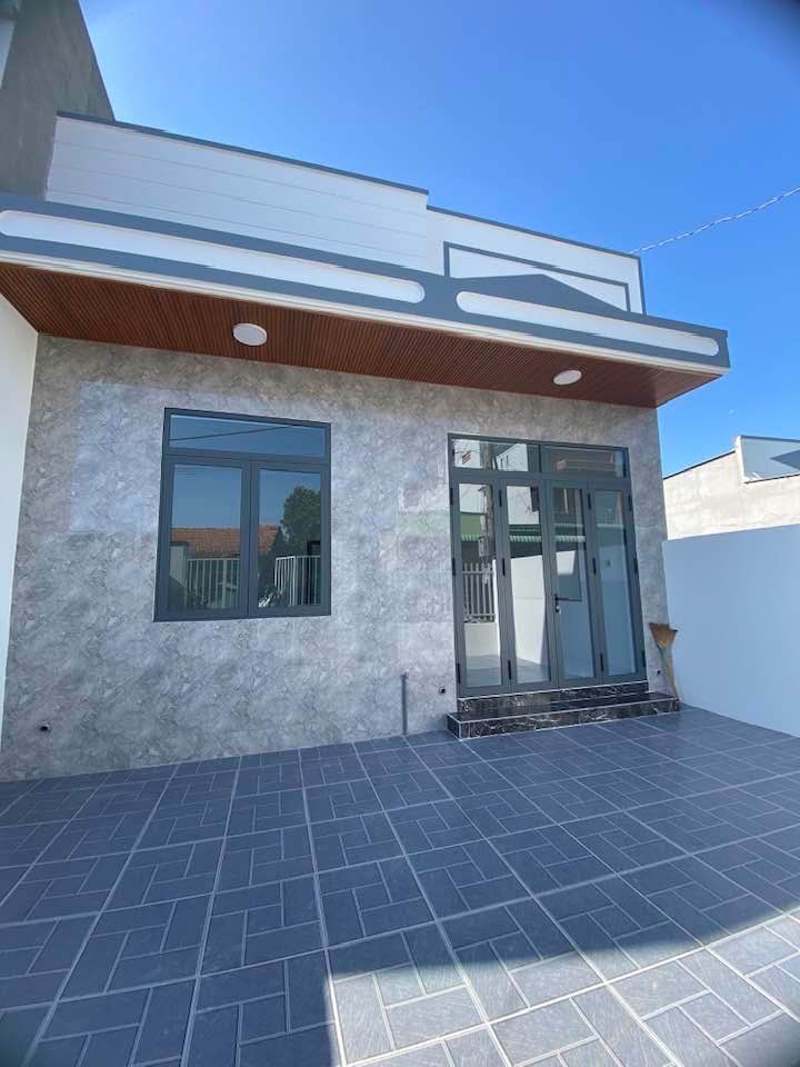 Nhà mới xây Hòa Long Bà Rịa 172.8m² giá chỉ 2.5 tỷ - Thiết kế hiện đại, an ninh tốt!