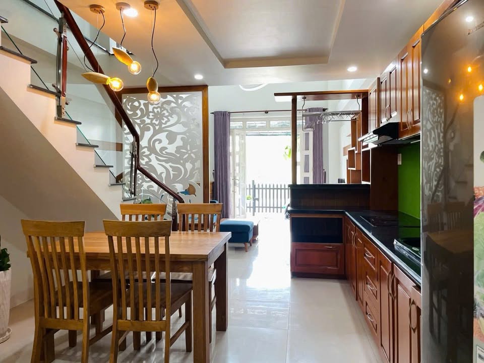 Nhà KDC Hiệp Phát, Thủ Dầu Một 69.5m² giá 3.1 tỷ - Full nội thất, ô tô vào tận nhà!