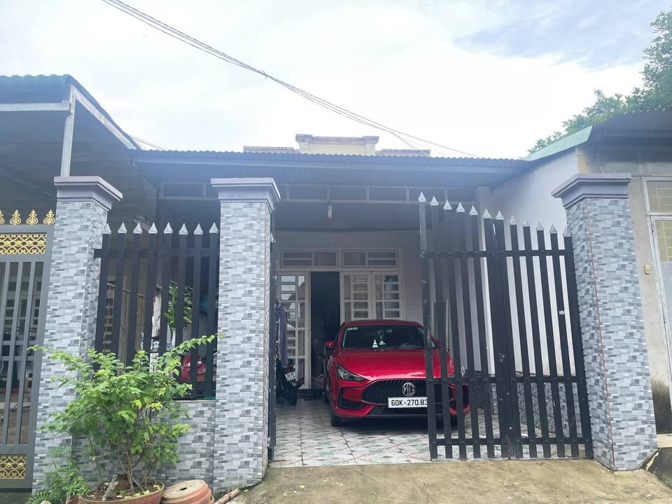 Nhà riêng Trảng Bom 200m² giá 1.85 tỷ - Sổ riêng thổ cư 100%!