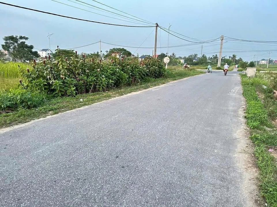 Đất nền Vũ Vị Minh Tân 141m² giá thương lượng - Cách UBND chỉ 150m!