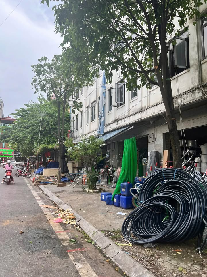 Nhà liền kề Chợ Kim Tân 88.8m² giá 5 tỷ - Đầu tư sinh lời lý tưởng!