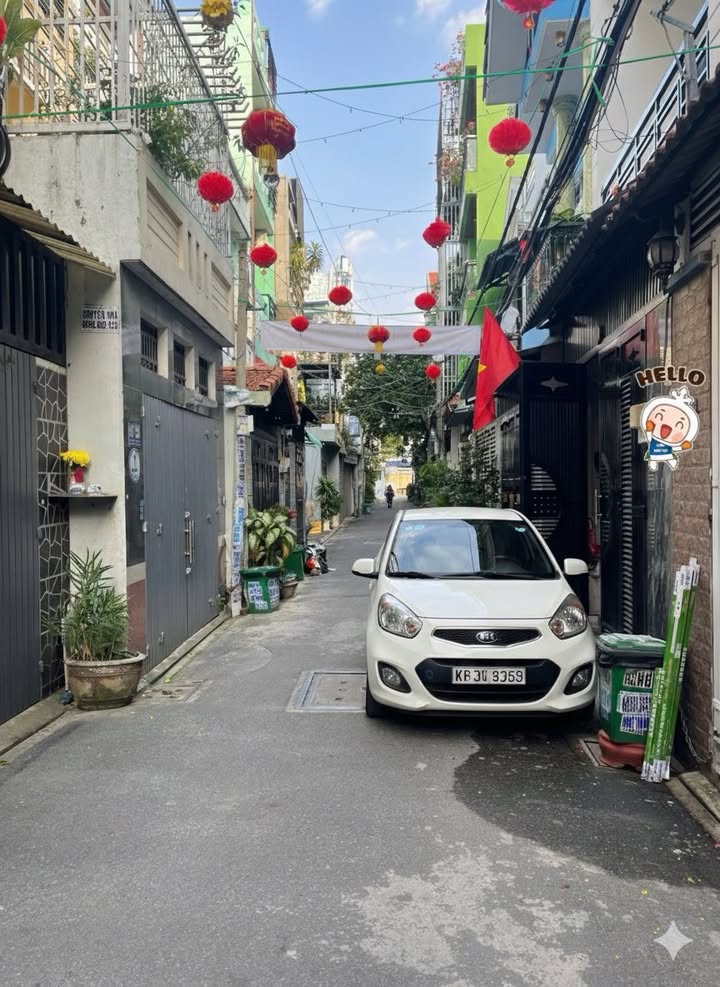 Nhà đẹp Nguyễn Ảnh Thủ Q12 45m² giá 4.35 tỷ - Hẻm xe tải thông thoáng, vào ở ngay!