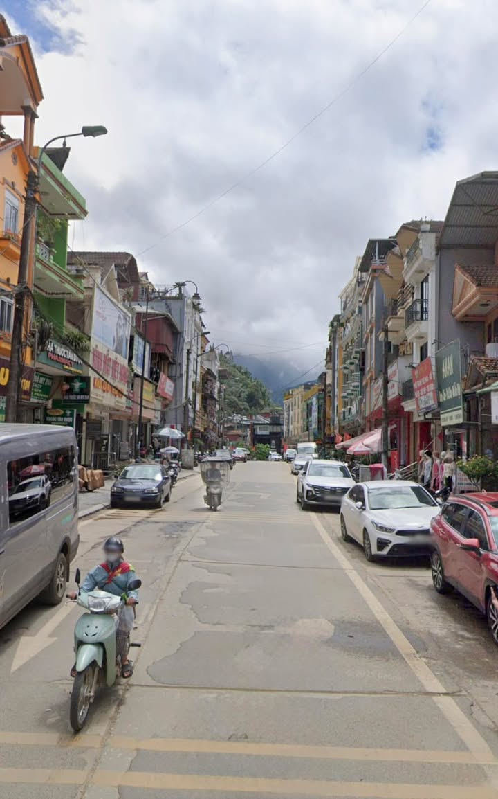 Nhà mặt tiền đường Thạch Sơn, Sa Pa 120m² - Đang cho thuê 40 triệu/tháng!