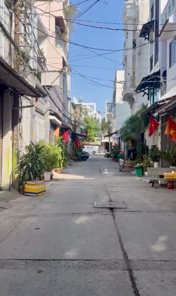 Nhà phố đường Số 4, Bình Hưng Hòa A, 68m² giá 6.4 tỷ - Vị trí đắc địa, kinh doanh tốt!