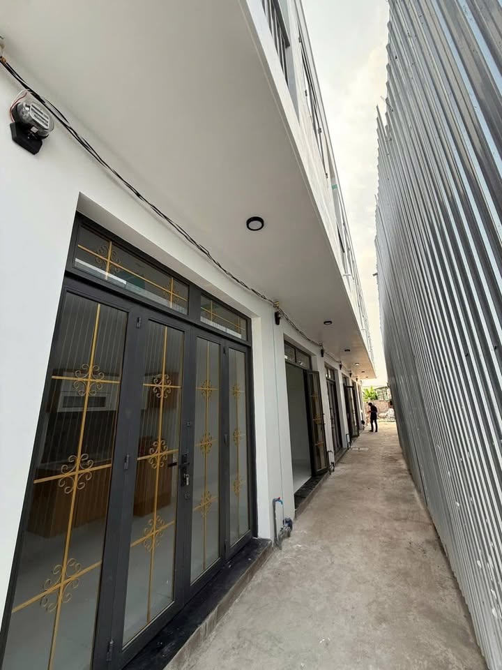 Nhà 1 trệt 1 lầu 19m² tại Tân Kim - Chỉ 690 triệu, chính chủ bán gấp!