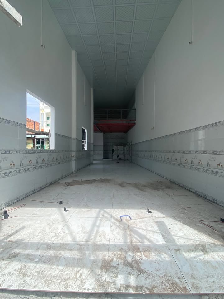 Nhà cho thuê mặt tiền đường Nguyễn Tất Thành, 68m² giá 8 triệu - Cơ hội hiếm có!