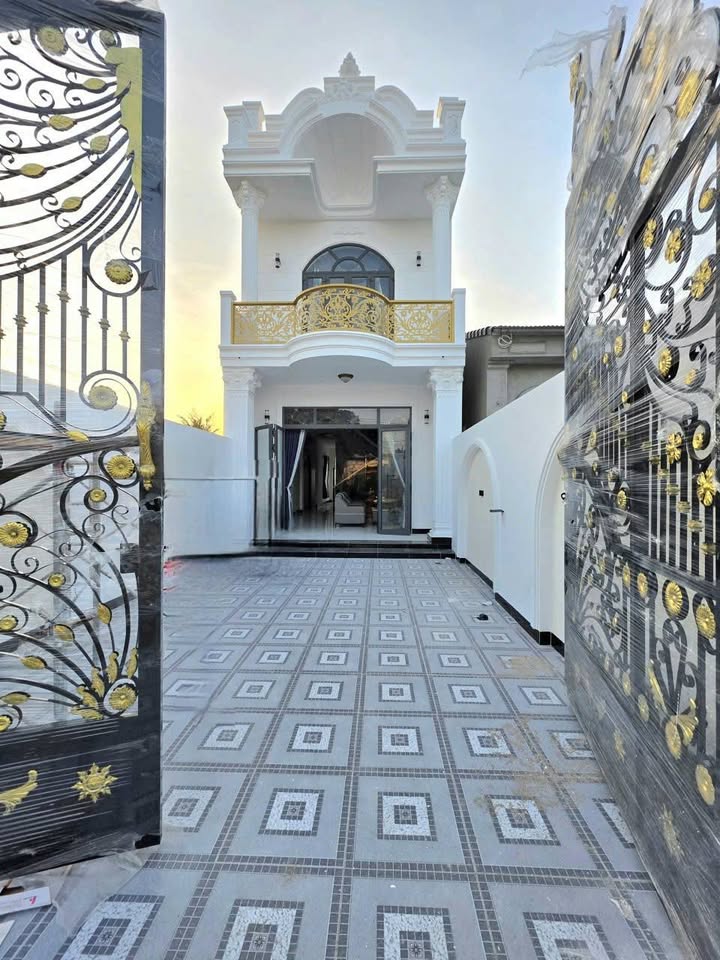 Nhà lầu hiện đại Phường Hiệp Ninh 115m² giá 3.25 tỷ - Vị trí kinh doanh lý tưởng!