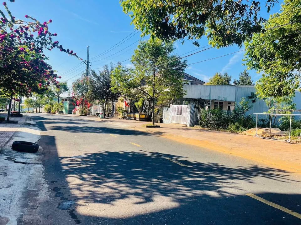 Đất nền Đắk Nia, Gia Nghĩa 300m² giá 3 tỷ - Cơ hội đầu tư sinh lời!