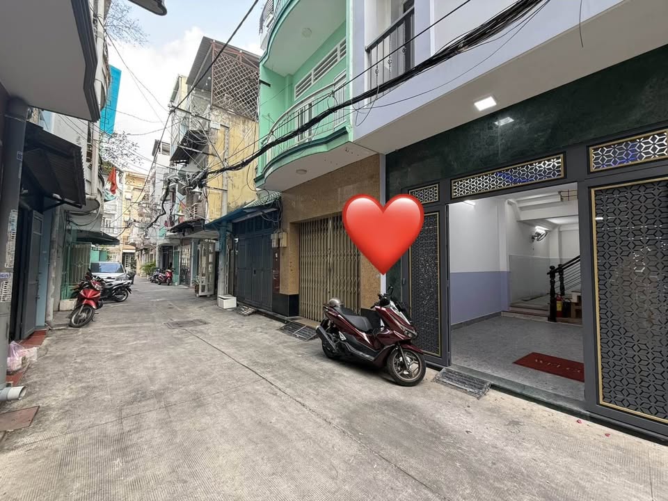 Nhà hẻm xe hơi Nguyễn Bặc, Tân Bình 43m² giá 9.599 tỷ - Kinh doanh ngay!