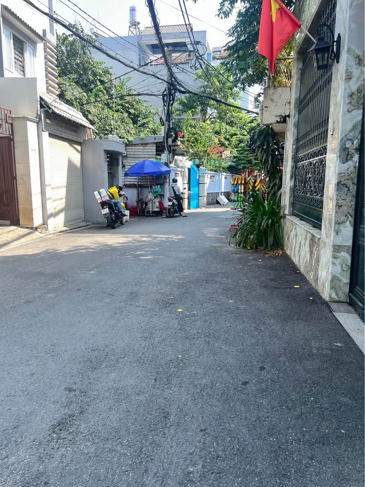 Nhà phố Phú Nhuận 71m² giá thỏa thuận - Gần sân bay chỉ 10 phút!