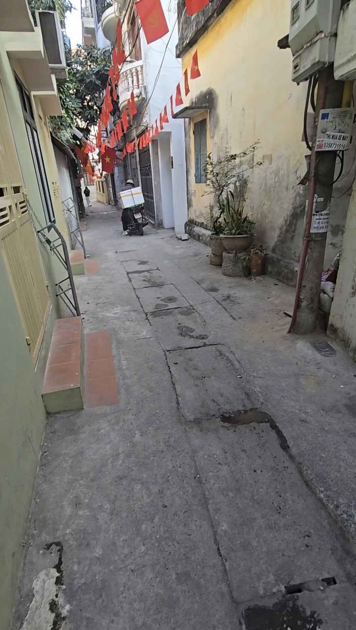 Bán đất Cầu Giấy 104m² giá 26 tỷ - Tiện ích đầy đủ, chính chủ