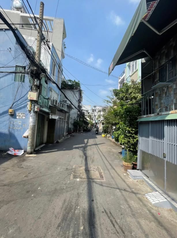 Nhà 2 mặt tiền Bà Hom, Phường 13, Quận 6 - Diện tích 83m², Giá chỉ 6 tỷ!