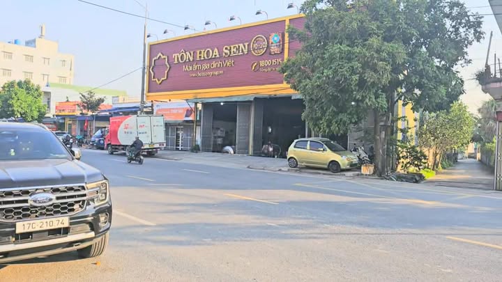 FrontHouse Hưng Hà 72.5m² giá thỏa thuận - Mặt đường kinh doanh sầm uất!