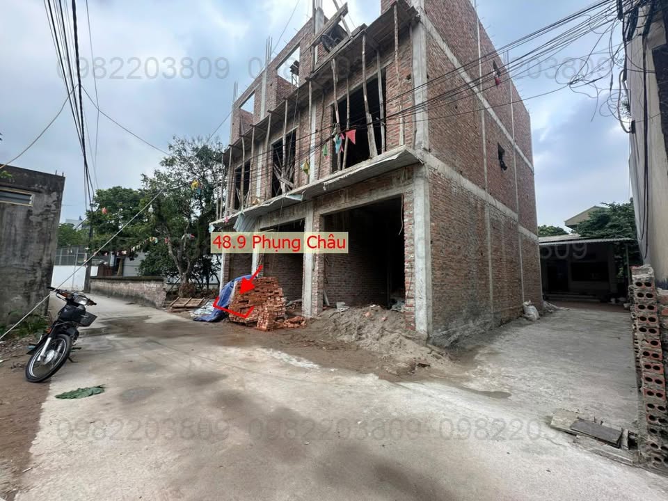 Nhà thương mại Phụng Châu, Chương Mỹ 48.9m² giá 4.9 tỷ - Ô tô đỗ tận cửa, kinh doanh thuận lợi!