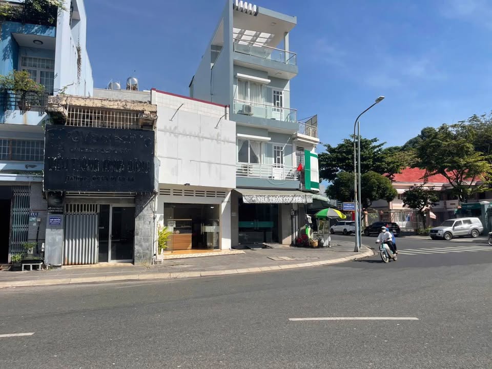 Nhà mặt tiền Cách Mạng Tháng Tám, phường Phước Hiệp, 68m² giá 7 tỷ - Địa điểm kinh doanh lý tưởng!