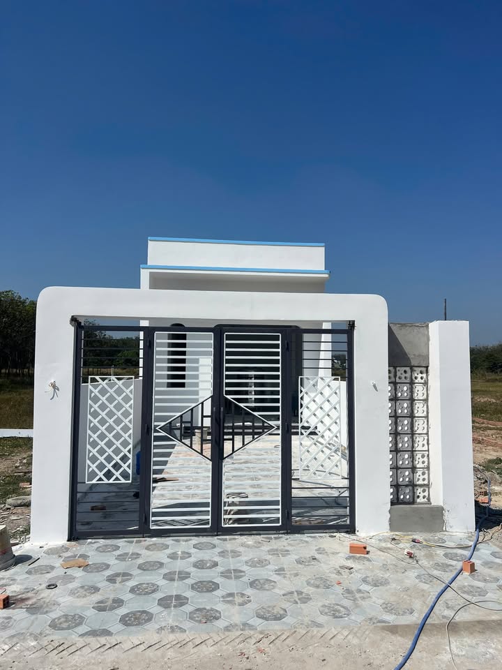 Nhà tại Chánh Phú Hòa, Thủ Dầu Một 200m² giá 1 tỷ - Không gian sống lý tưởng!