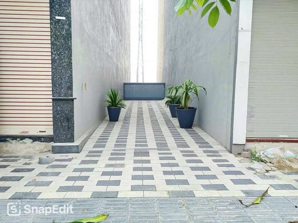 Đất phân lô tái định cư Giang Biên, Long Biên 50m² giá 9 tỷ - Cơ hội đầu tư hiếm có!