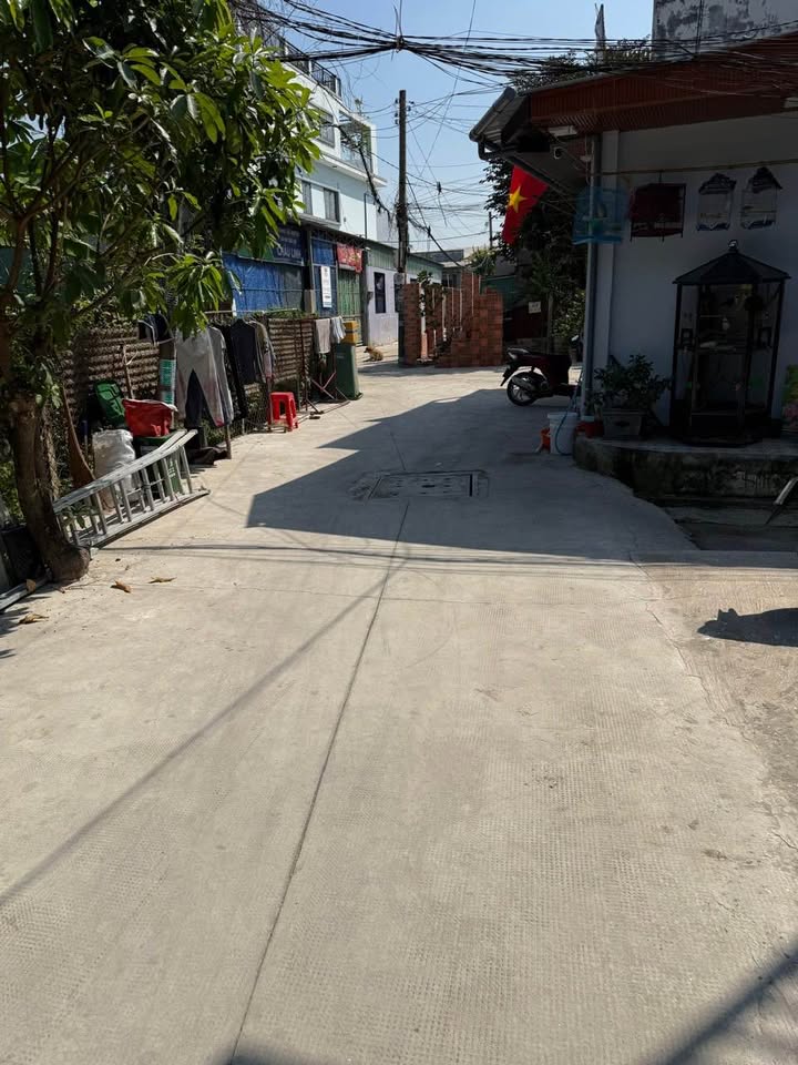 Nhà riêng Hóc Môn 40m² giá 1.6 tỷ - Gần chợ chữ S, sổ hồng chính chủ!