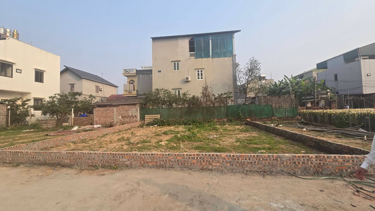 Đất thổ cư Yên Vinh, Quang Minh 100m² giá thỏa thuận - Mặt tiền siêu rộng 9.6m!