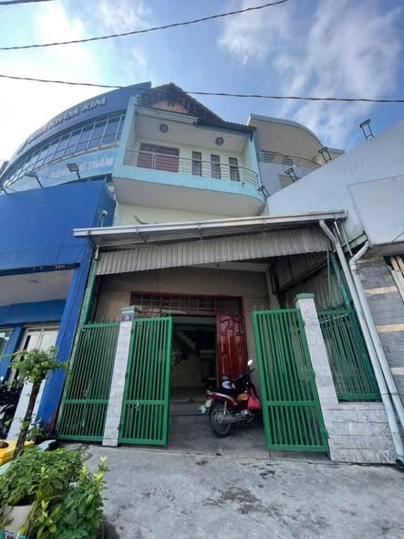 Nhà mặt tiền Nguyễn Văn Tiết, Dĩ An 75m² - Khu vực kinh doanh sầm uất!