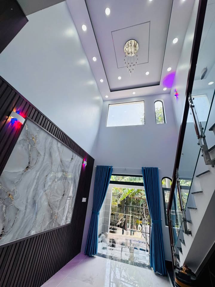 Nhà đẹp Bà Điểm Hóc Môn 52.5m² giá 2.25 tỷ - Đón Tết siêu phẩm!