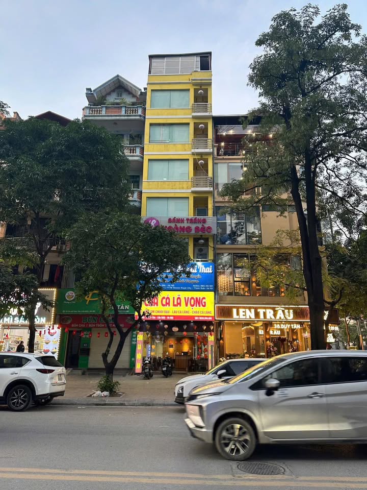 Cho thuê mặt phố Duy Tân, Cầu Giấy 65m² - Vị trí đắc địa cho kinh doanh