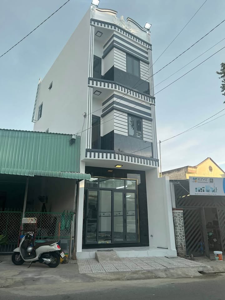 Nhà 1 trệt 2 lầu mặt tiền Lê Bình, Cái Răng 120m² giá 3.5 tỷ - Sẵn sàng vào ở!