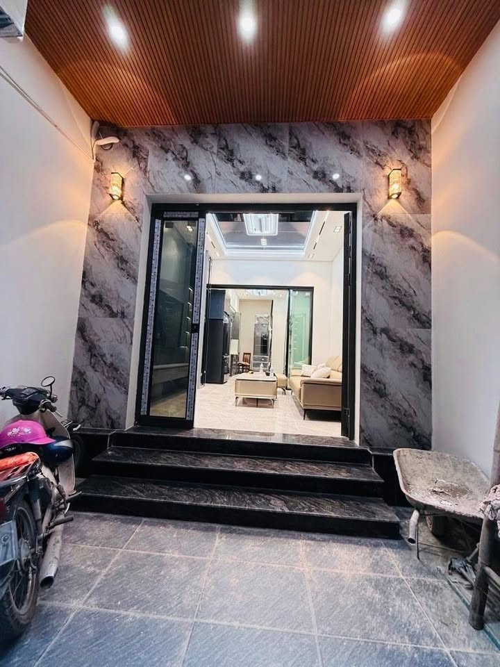 Nhà riêng Trần Khát Chân, Hai Bà Trưng 50m² giá thỏa thuận - Full nội thất, vào ở ngay!