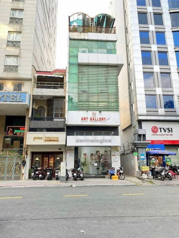 Cho thuê nhà nguyên căn 2 mặt tiền Phó Đức Chính 100m² - Vị trí đắc địa ngay Chợ Bến Thành!