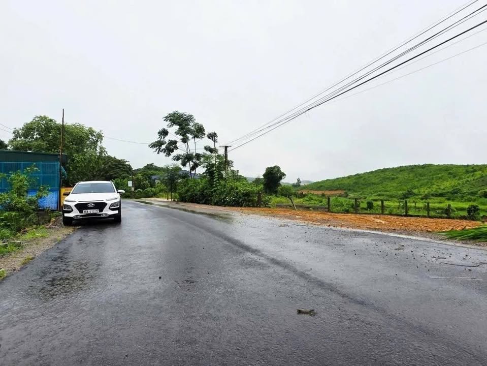 Đất mặt đường Tỉnh lộ 518D, Lộc Thịnh, Ngọc Lặc 922m² - Giá chỉ 400 triệu