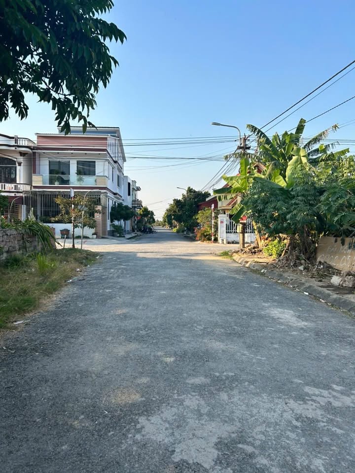 Đất Ngõ 183 Tân Thành - Dương Kinh 84m² giá 2.3 tỷ - Đường 10m thoáng đãng!