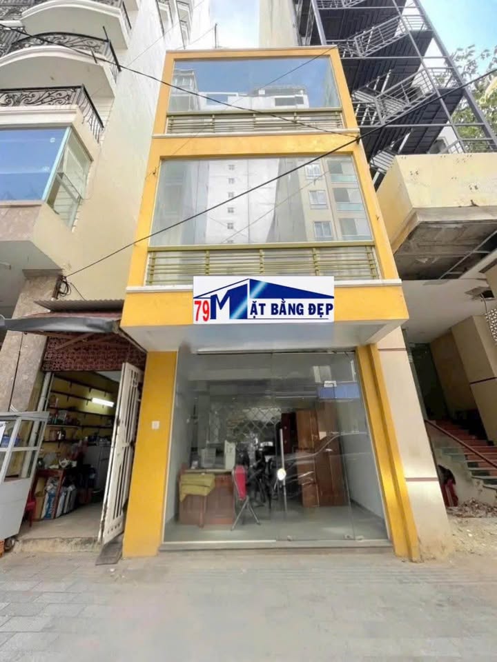 Nhà cho thuê khu kinh doanh Trần Phú Nha Trang 64m² giá 70 triệu - Khu vực sầm uất lý tưởng!