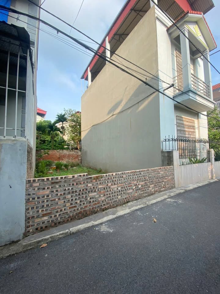 Đất Đặng Xá, Gia Lâm 65m² giá 6.5 tỷ - Ô tô tránh, kinh doanh đa dạng!