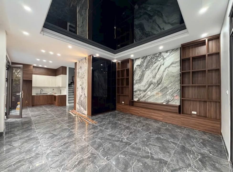 Nhà 5 tầng thang máy Ngọc Trì, Thạch Bàn 50m² - Full nội thất hiện đại, vào ở ngay!