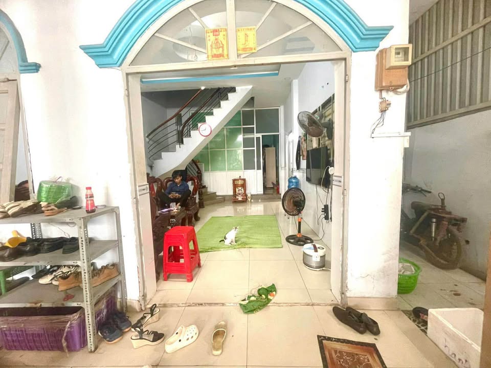 Nhà mặt tiền Tân Xuân Hóc Môn 96m² giá 5.3 tỷ - Kinh doanh sầm uất ngay trung tâm!