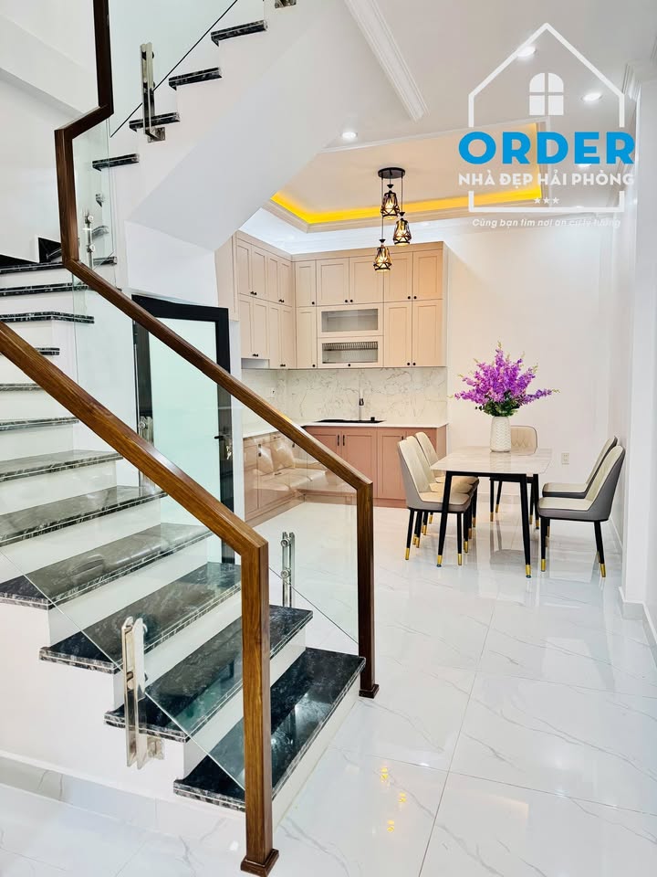 Nhà 4 tầng phường Miếu Hai, quận Ngô Quyền 172m² giá 3.8 tỷ - Thiết kế hiện đại và tiện nghi!