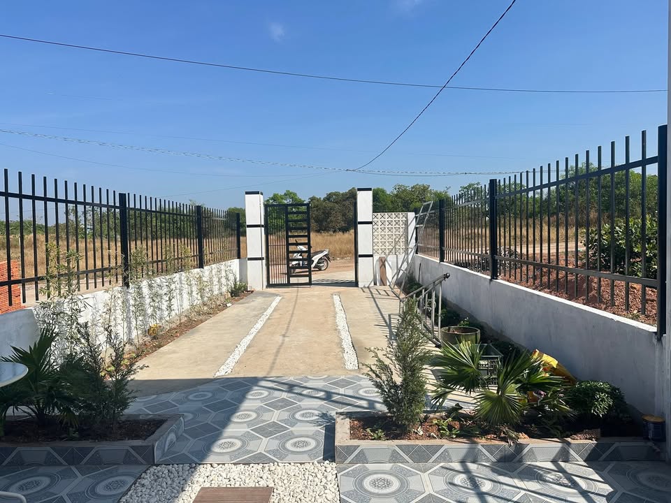 Nhà mới tinh tại Tiến Thành, Đồng Xoài 205m² giá chỉ 1 tỷ - Sẵn sàng vào ở!