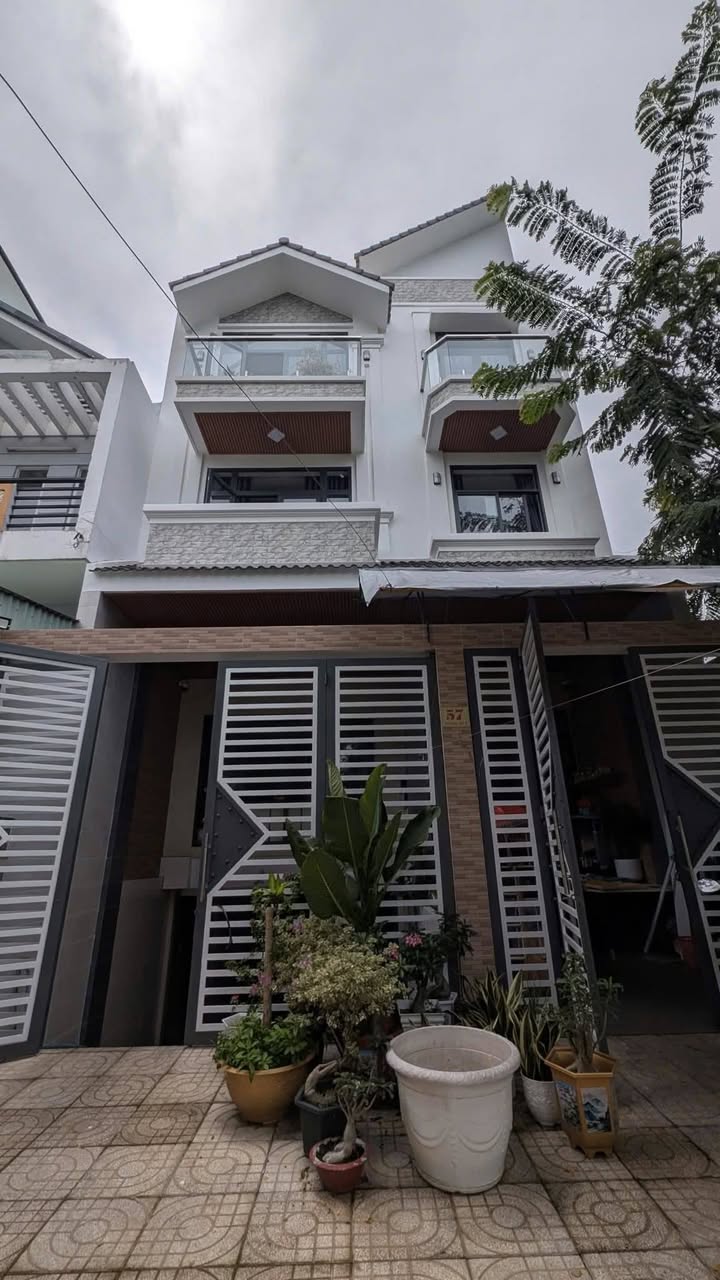 Văn phòng cho thuê tại Bình Chánh 40m² - Sẵn sàng vào làm việc!