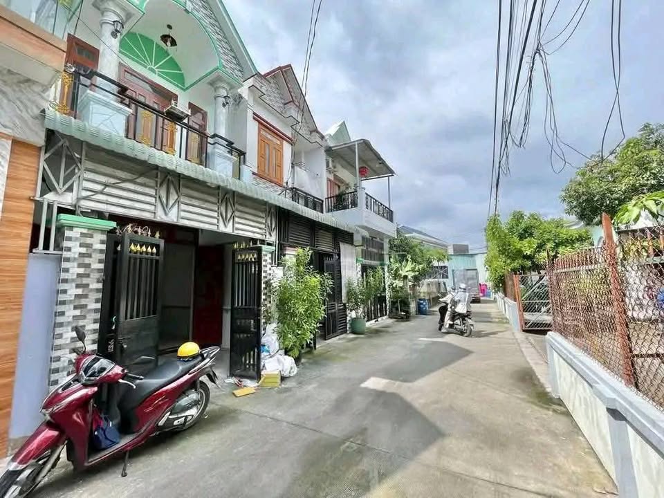 Nhà riêng hẻm đường Lê Văn Tiên, Dĩ An 70m² giá 3.68 tỷ - Ô tô vào tận nhà!