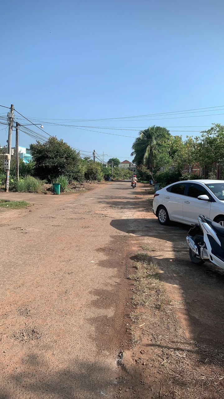 Đất nền đường nhựa số 1, Đức Hạnh, 675m² - Giá chỉ 1,3 tỷ!