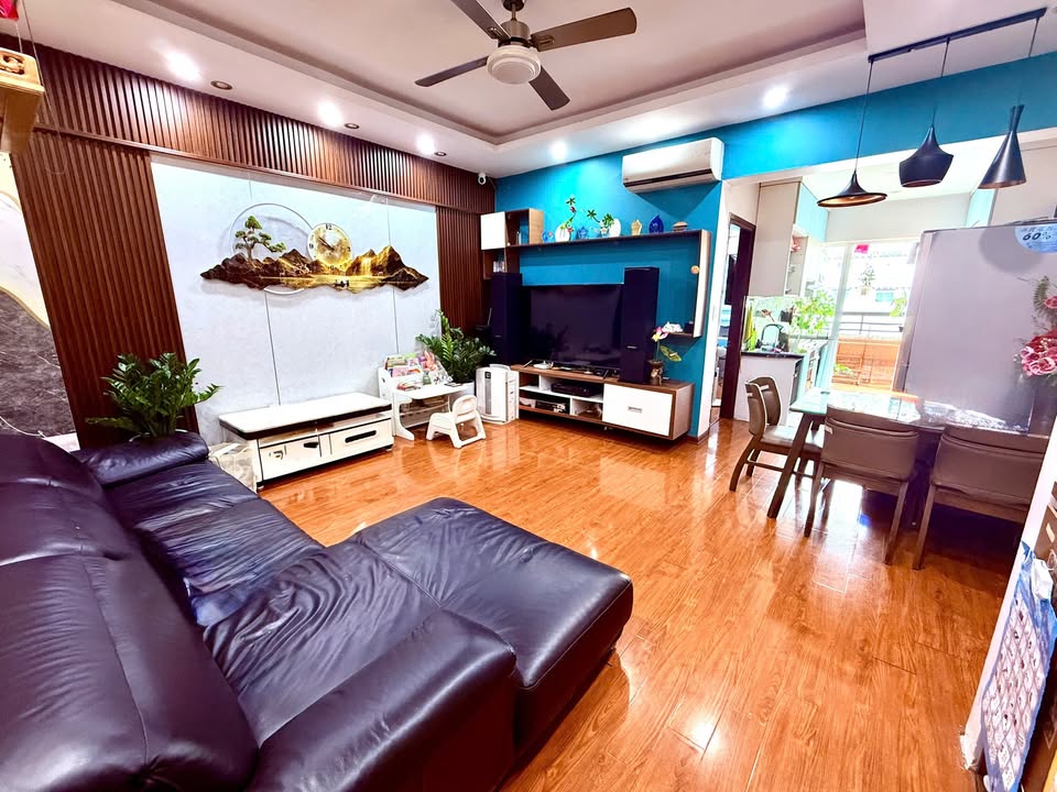 Căn hộ CT4B X2 Linh Đàm 78m² giá 5 tỷ - Thiết kế thông minh, an ninh 24/7!