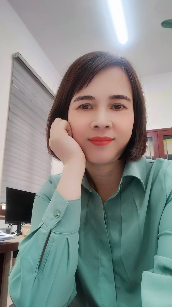 Nhà 2 tầng tại làng Xuân Sơn, Hà Trung, 400m² giá 1 tỷ - Bán gấp để trả nợ!