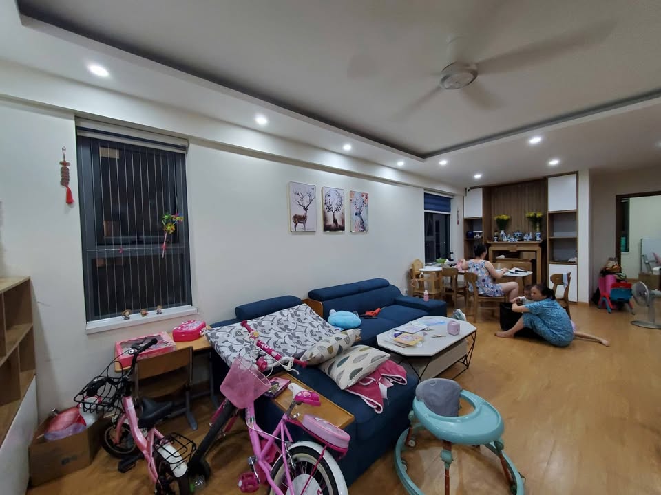 Chung cư 885 Tam Trinh, Hoàng Mai 3 phòng ngủ giá 12 triệu - Đẹp và đầy đủ nội thất!